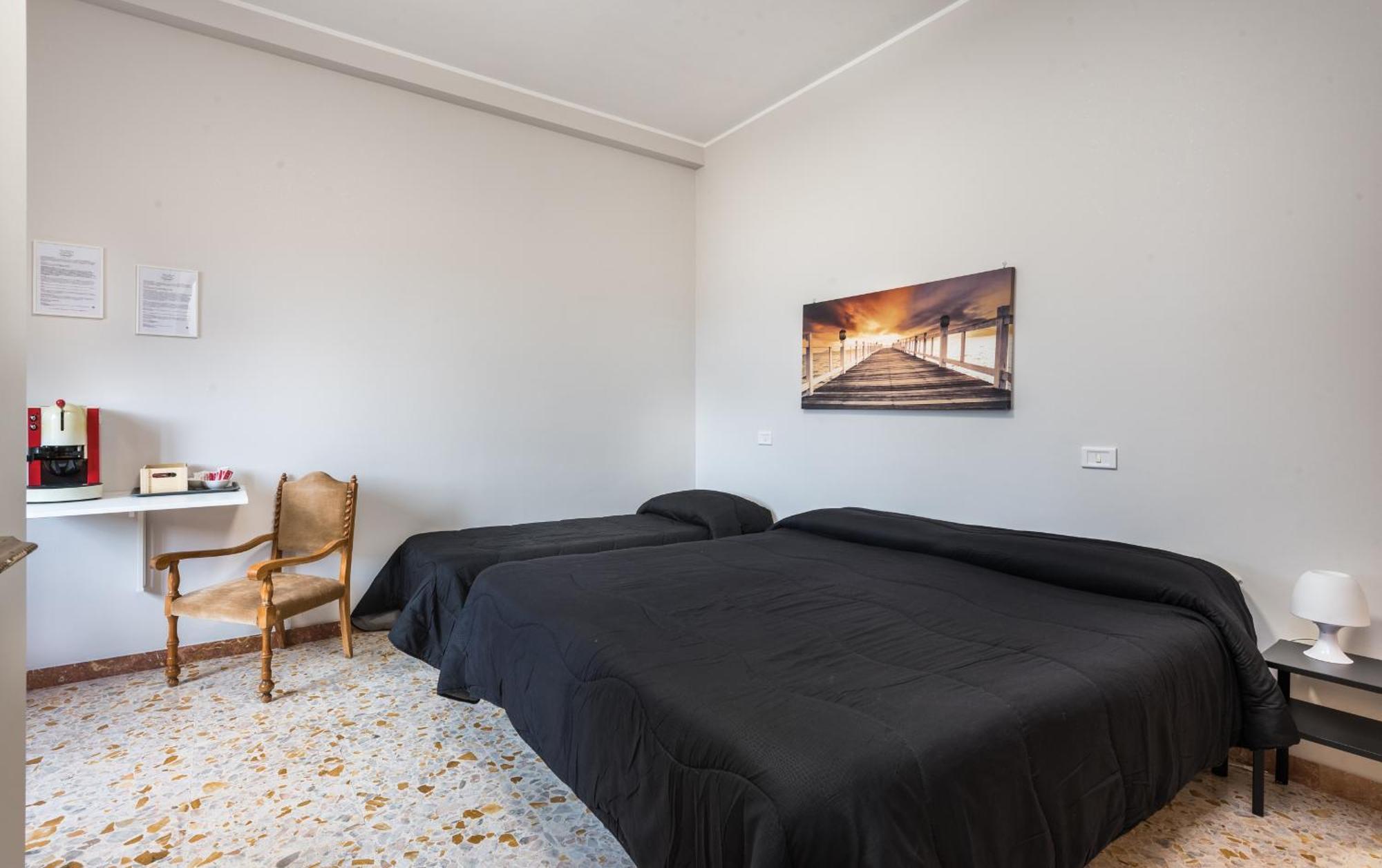 Travelershome Ciampino&Morena Guesthouse Рим Екстериор снимка